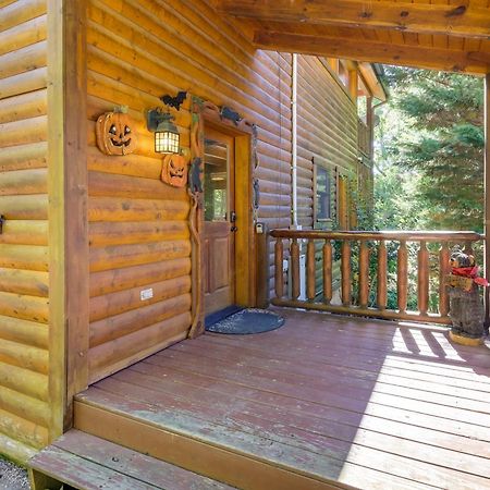 Secluded And Wooded Wears Valley Cabin With Fire Pit! Sevierville Eksteriør billede