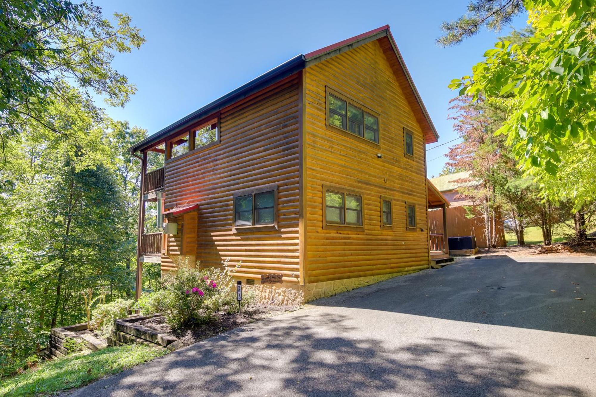 Secluded And Wooded Wears Valley Cabin With Fire Pit! Sevierville Eksteriør billede